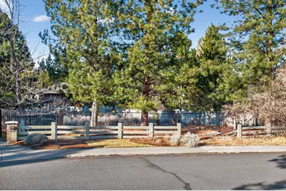 2201 NW Lakeside Place, Bend, OR 97703 - Photo 12