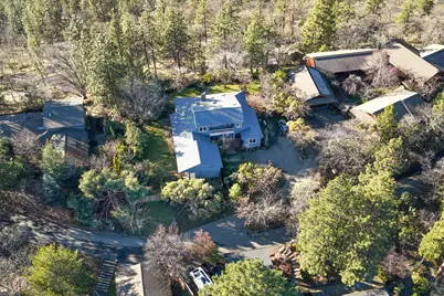 143 Ridge Road, Ashland, OR 97520 - Photo 58