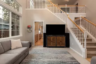 61055 Snowberry Pl, Bend, OR 97702 - Photo 2