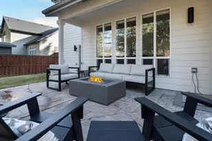 61055 Snowberry Pl, Bend, OR 97702 - Photo 30