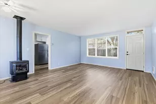 605 SW Greenwood Ave, Grants Pass, OR 97526 - Photo 22