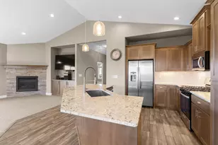 268 Oak Crest Way, Medford, OR 97501 - Photo 16