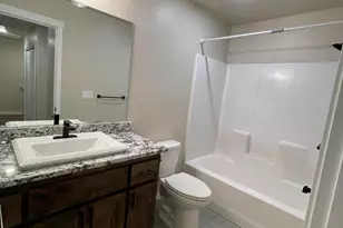 7857 28th St, White City, OR 97503 - Photo 4