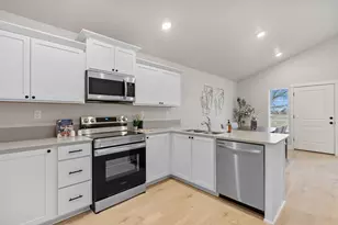 4083 SW Obsidian Pl, Redmond, OR 97756 - Photo 10