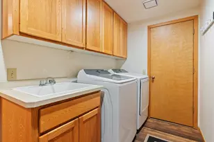 70368 Mahonia, Black Butte Ranch, OR 97759 - Photo 24
