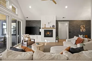 67554 Trout Ln, Bend, OR 97703 - Photo 24