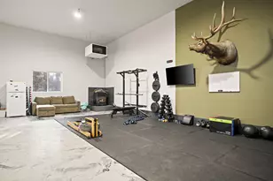 67554 Trout Ln, Bend, OR 97703 - Photo 58