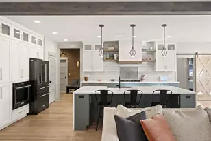 67554 Trout Ln, Bend, OR 97703 - Photo 14