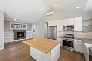 1913 NW Monterey Mews, Bend, OR 97703 - Photo 20