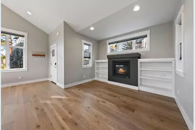 1913 NW Monterey Mews # 8, Bend, OR 97703 - Photo 24