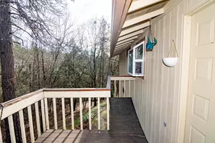 323 Roan Dr, Grants Pass, OR 97526 - Photo 38