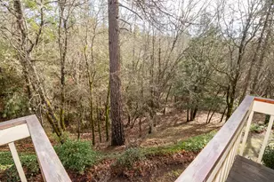 323 Roan Dr, Grants Pass, OR 97526 - Photo 40