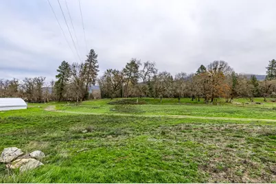3311 Rogue River Highway, Gold Hill, OR 97525 - Photo 28