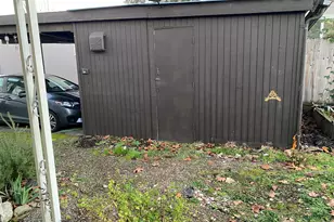 1055 N 5th St, Jacksonville, OR 97530 - Photo 22