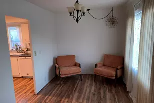 1055 N 5th St, Jacksonville, OR 97530 - Photo 10