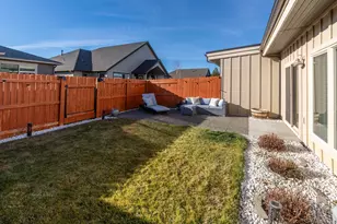 3670 SW Badger Ave, Redmond, OR 97756 - Photo 12