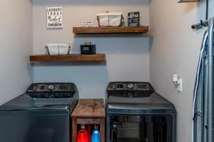 3670 SW Badger Ave, Redmond, OR 97756 - Photo 14