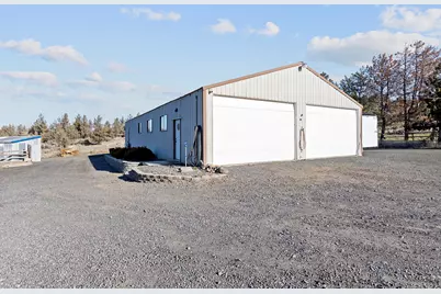 2165 SE Madras Road, Madras, OR 97741 - Photo 32