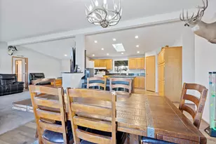 2165 SE Madras Rd, Madras, OR 97741 - Photo 8