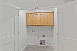 1637 Carnahan Dr, Grants Pass, OR 97527 - Photo 12