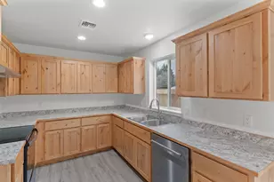 1637 Carnahan Dr, Grants Pass, OR 97527 - Photo 10