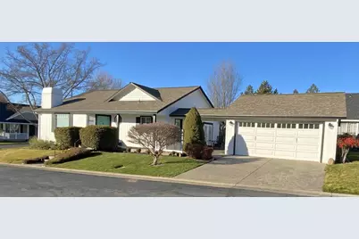 3555 South Village Drive, Medford, OR 97504 - Photo 1
