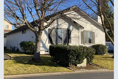 3555 South Village Drive, Medford, OR 97504 - Photo 4