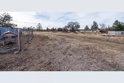 65665 SW 61st Street, Bend, OR 97703 - Photo 16