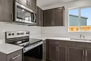 239 Darlington St, Medford, OR 97501 - Photo 8