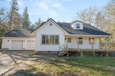 437 Cumberland Drive, Grants Pass, OR 97527 - Photo 2
