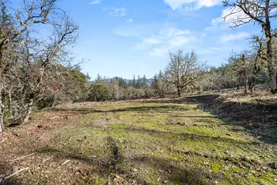 437 Cumberland Drive, Grants Pass, OR 97527 - Photo 46