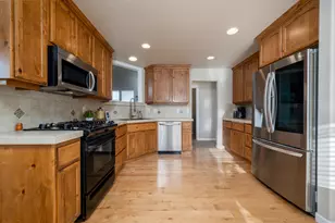 1325 NW 16th Ct, Redmond, OR 97756 - Photo 12