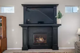 1325 NW 16th Ct, Redmond, OR 97756 - Photo 6