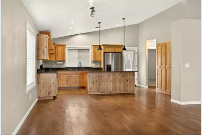 1743 Kellenbeck Avenue, Grants Pass, OR 97527 - Photo 8