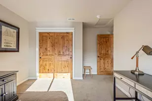 20870 Golden Gate Pl, Bend, OR 97702 - Photo 26