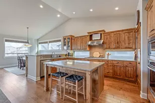 20870 Golden Gate Pl, Bend, OR 97702 - Photo 6