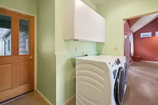 1545 NW 3rd St, Bend, OR 97703 - Photo 38