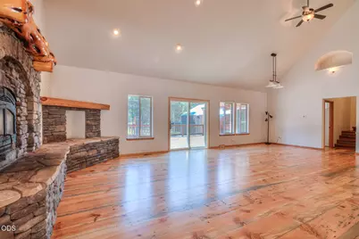 17879 Kodiak Lane, Bend, OR 97707 - Photo 4