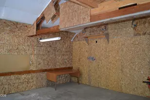 17879 Kodiak Ln, Bend, OR 97707 - Photo 36
