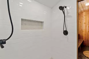 60359 Arnold Market Rd, Bend, OR 97702 - Photo 32