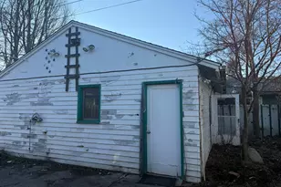 1031 W 10th St, Medford, OR 97501 - Photo 18