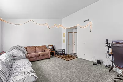 3040 Sheraton Court, Medford, OR 97504 - Photo 6