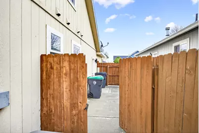 691 Spring Valley Drive, Medford, OR 97501 - Photo 42