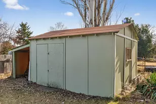 62946 Florence Dr, Bend, OR 97701 - Photo 18