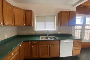 332 N Madison St, Merrill, OR 97633 - Photo 16