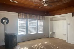 332 N Madison St, Merrill, OR 97633 - Photo 12