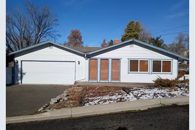 2606 California Avenue, Klamath Falls, OR 97601 - Photo 2