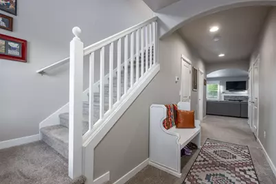 1324 W Hill Avenue, Sisters, OR 97759 - Photo 2