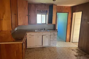 410 N 8th St, Jacksonville, OR 97530 - Photo 6