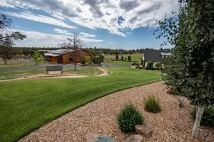 66505 Gerking Market Rd, Bend, OR 97703 - Photo 52